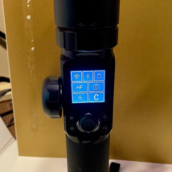 Feiyu AK2000 3-Axis Gimbal Stabilizer - Picture 7 of 9